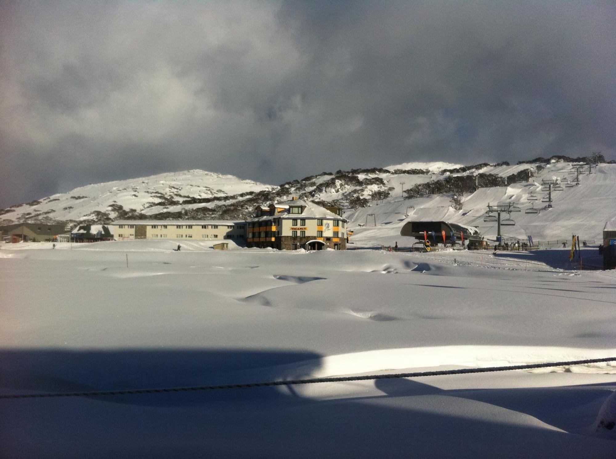 Perisher Manor Hotel Perisher Valley Dış mekan fotoğraf