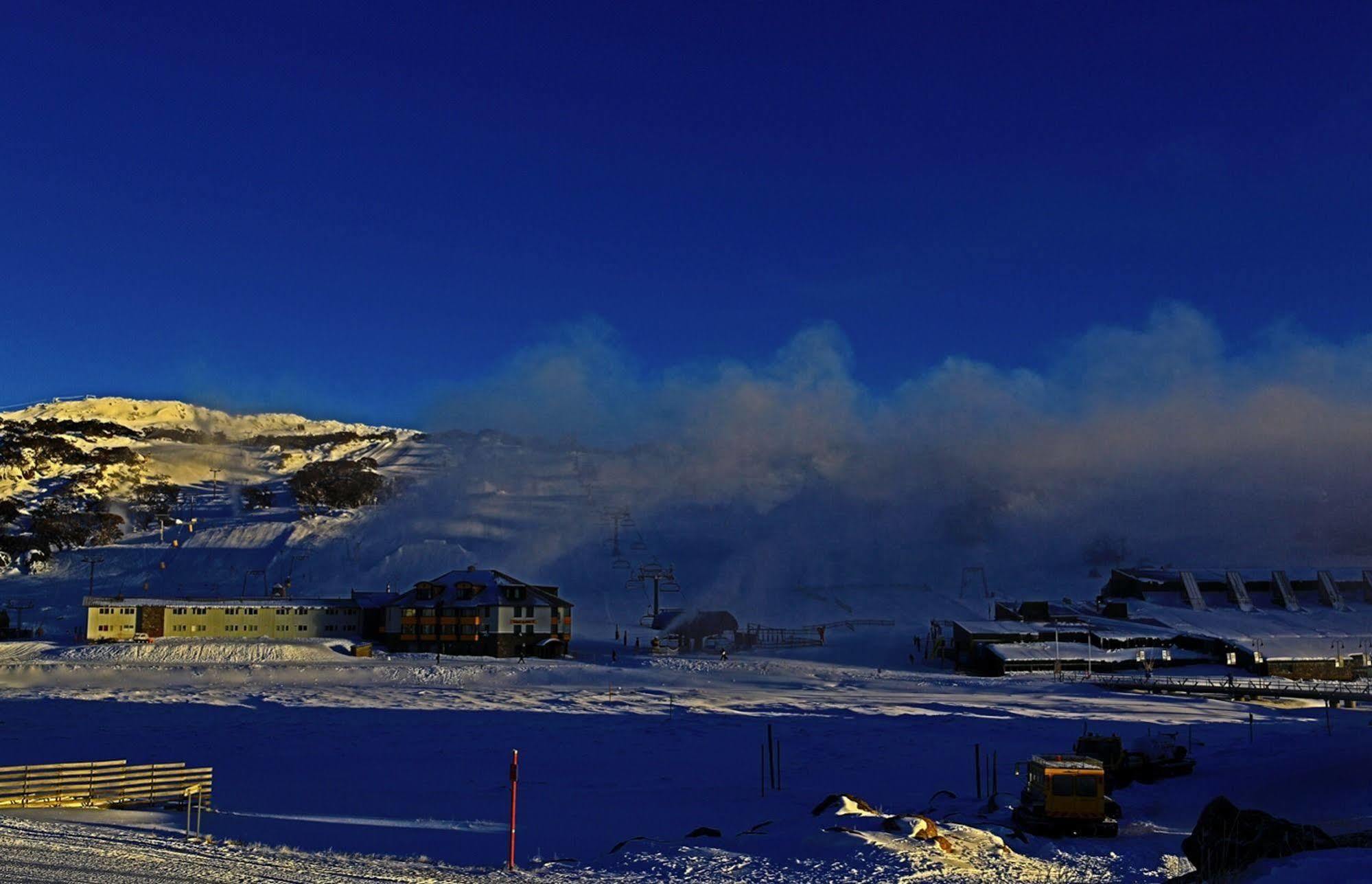 Perisher Manor Hotel Perisher Valley Dış mekan fotoğraf